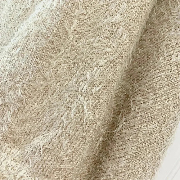 Anthropologie Akemi + kim One Size Beige Lara Eyelash Poncho Sweater NEW! - Picture 8 of 8